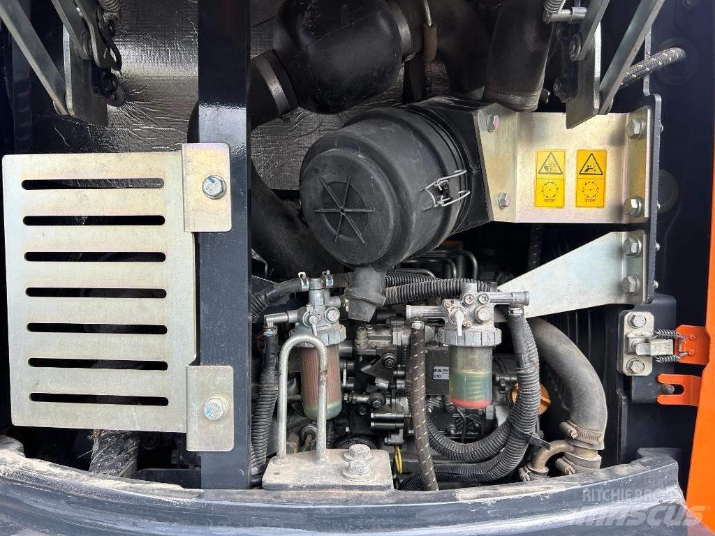 Hitachi ZX 26 U-6 Miniekskavaatorid < 7 t
