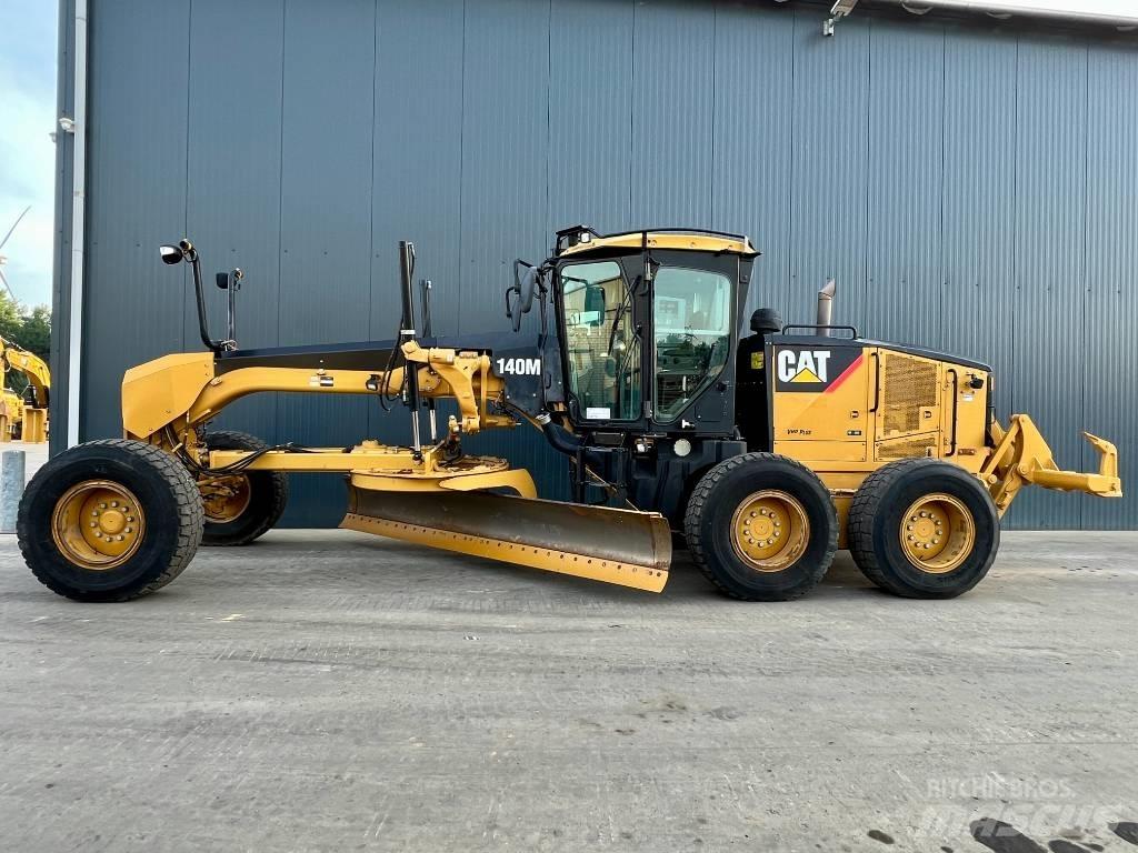 CAT 140M Greiderid