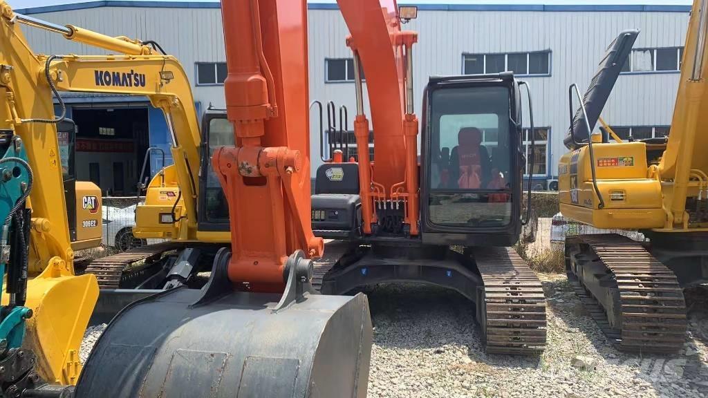 Hitachi Zaxis 120 Roomikekskavaatorid