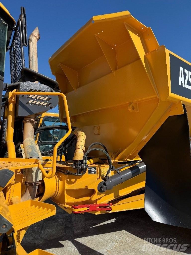 Volvo A25D Liigendraamiga pinnaseveokid