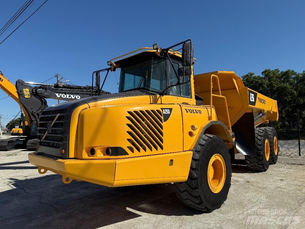 Volvo A25D Liigendraamiga pinnaseveokid
