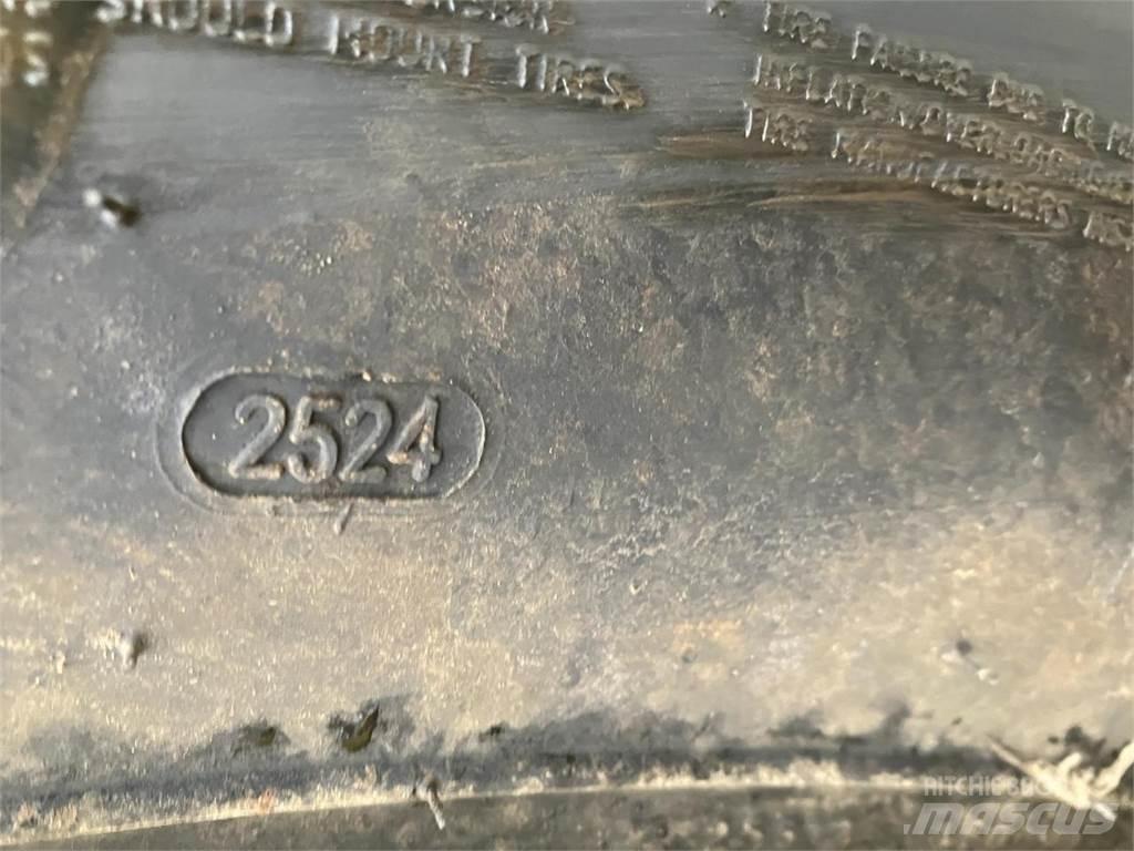 Mitas 600/65R38 Rehvid, rattad ja veljed