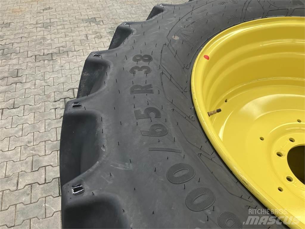Mitas 600/65R38 Rehvid, rattad ja veljed