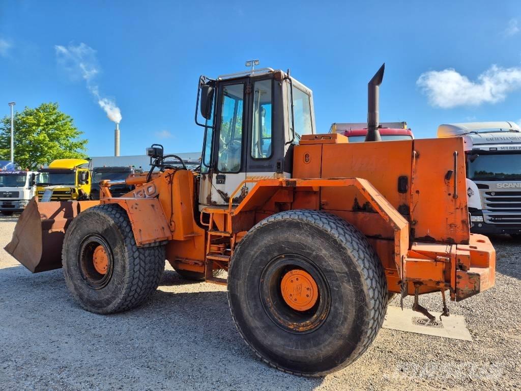 Hitachi FR 130 Rataslaadurid