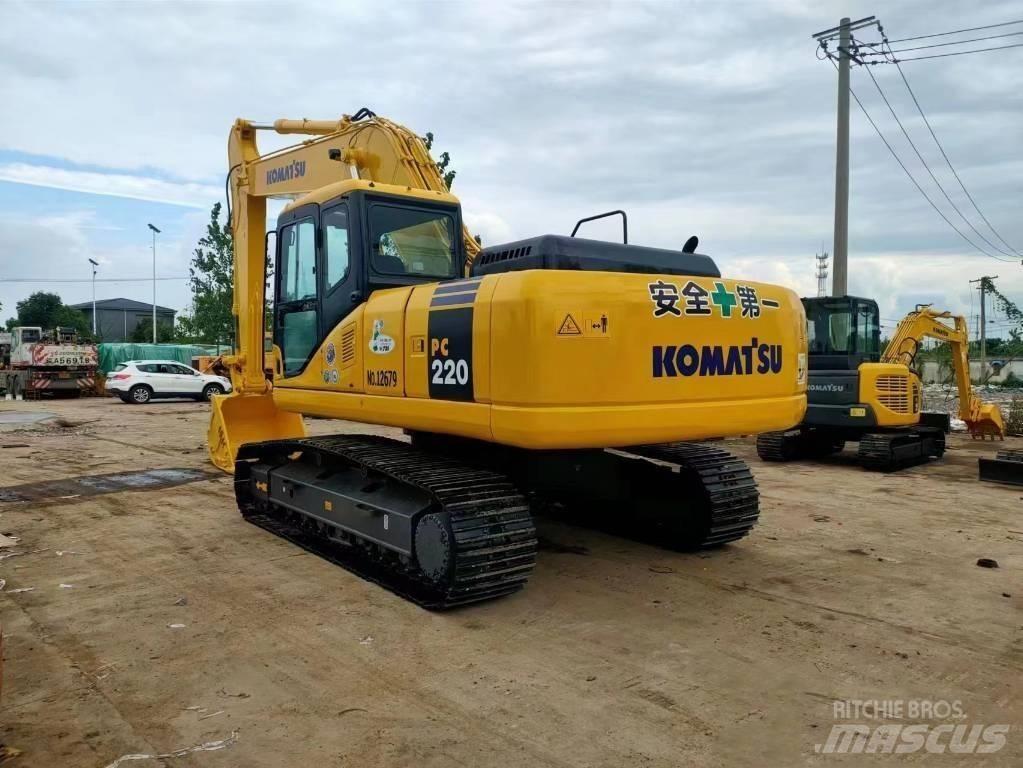 Komatsu pc220-7 Roomikekskavaatorid