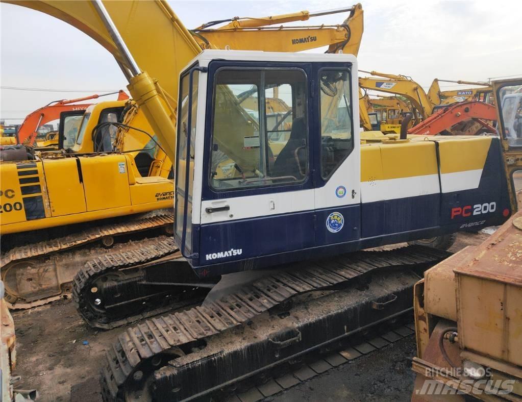 Komatsu PC 200-5 Roomikekskavaatorid