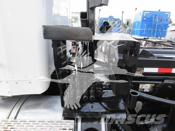 Kenworth T800 Prügiautod