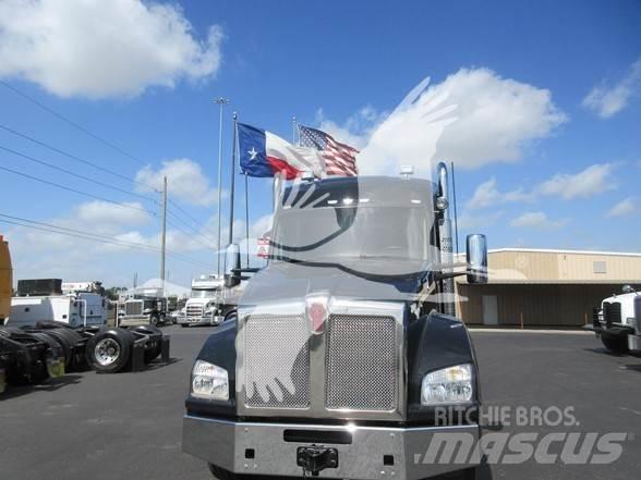 Kenworth T880 Sadulveokid
