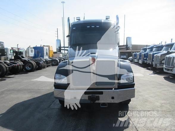 Kenworth T880 Sadulveokid