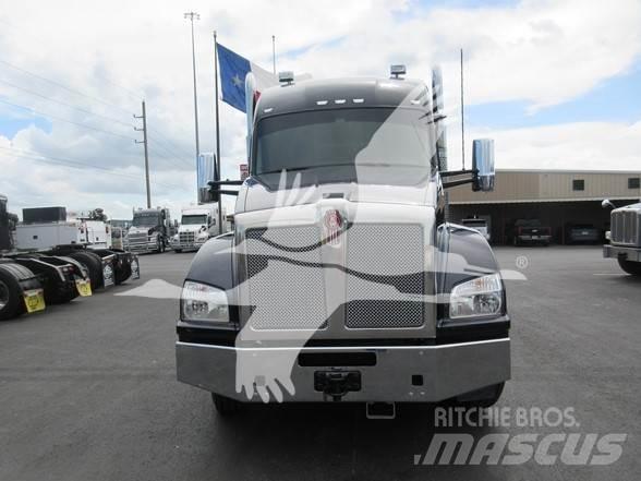 Kenworth T880 Sadulveokid