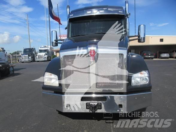 Kenworth T880 Sadulveokid