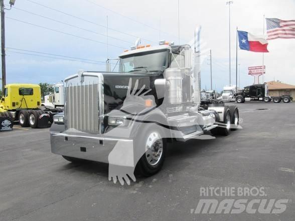 Kenworth W900 Sadulveokid