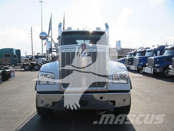 Kenworth W990 Muu