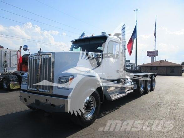 Kenworth W990 Sadulveokid