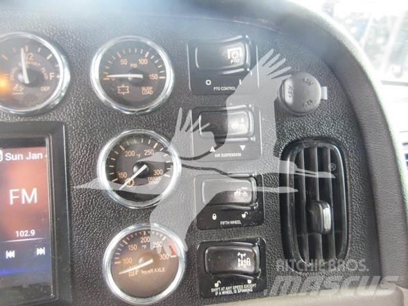 Peterbilt 389 Sadulveokid