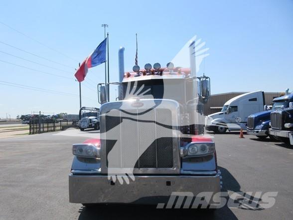 Peterbilt 389 Sadulveokid