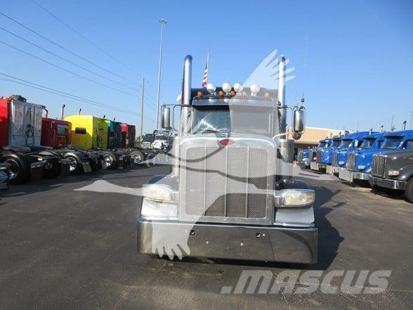 Peterbilt 389 Sadulveokid