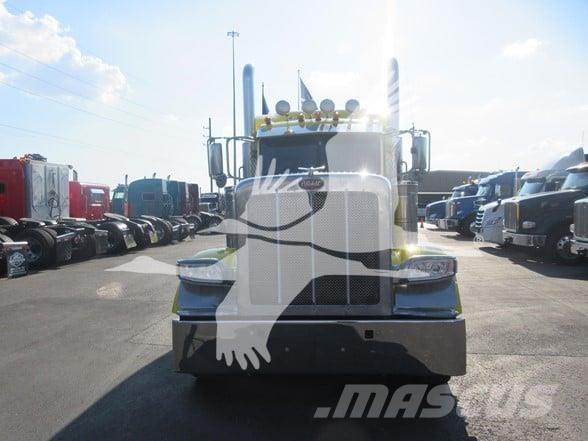 Peterbilt 389 Sadulveokid