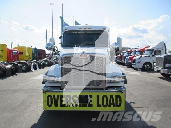 Peterbilt 567 Sadulveokid