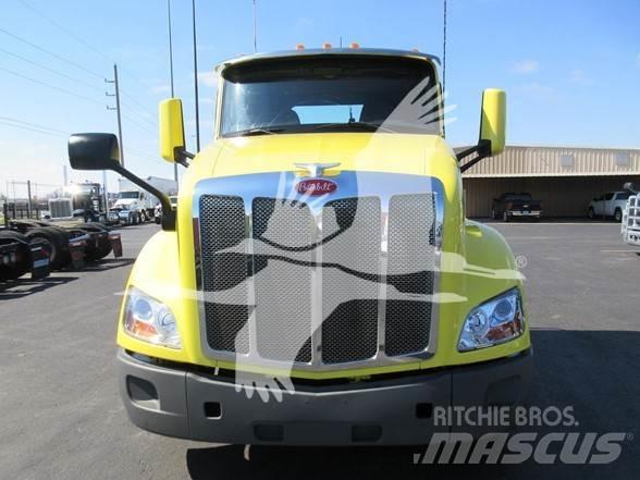 Peterbilt 579 Sadulveokid
