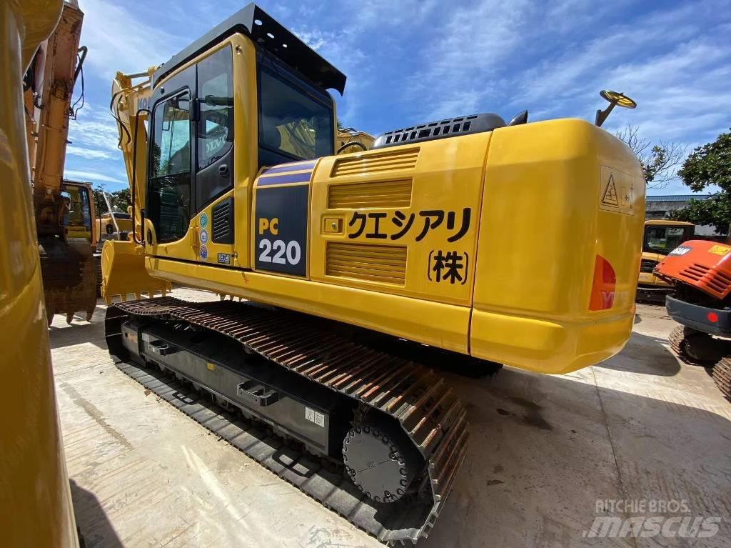 Komatsu PC 220-8 Roomikekskavaatorid