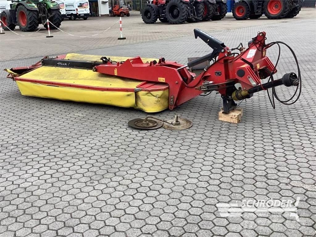 Fella KM 310 TL Esi ja taganiidukid