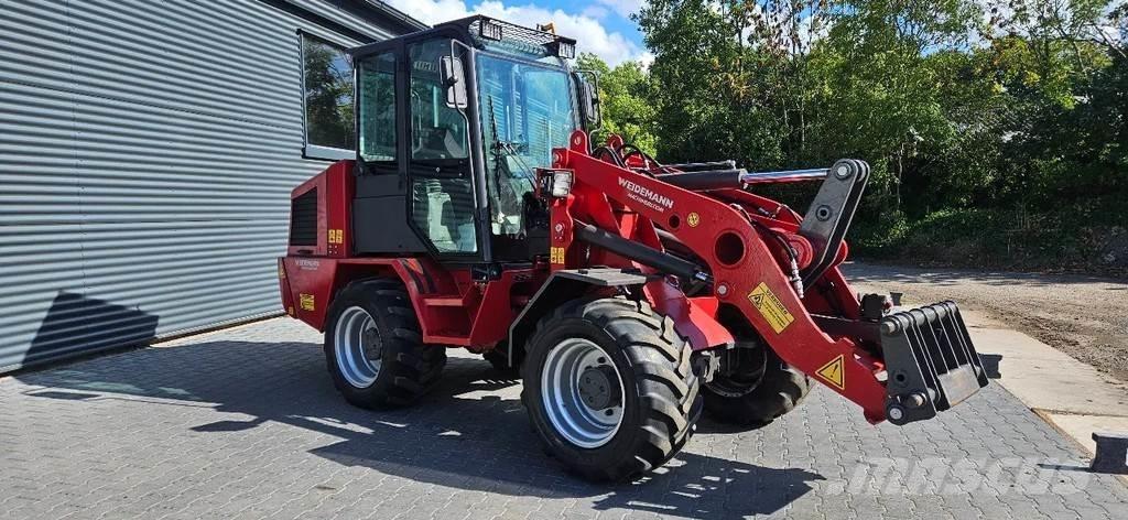 Weidemann 4204 Rataslaadurid