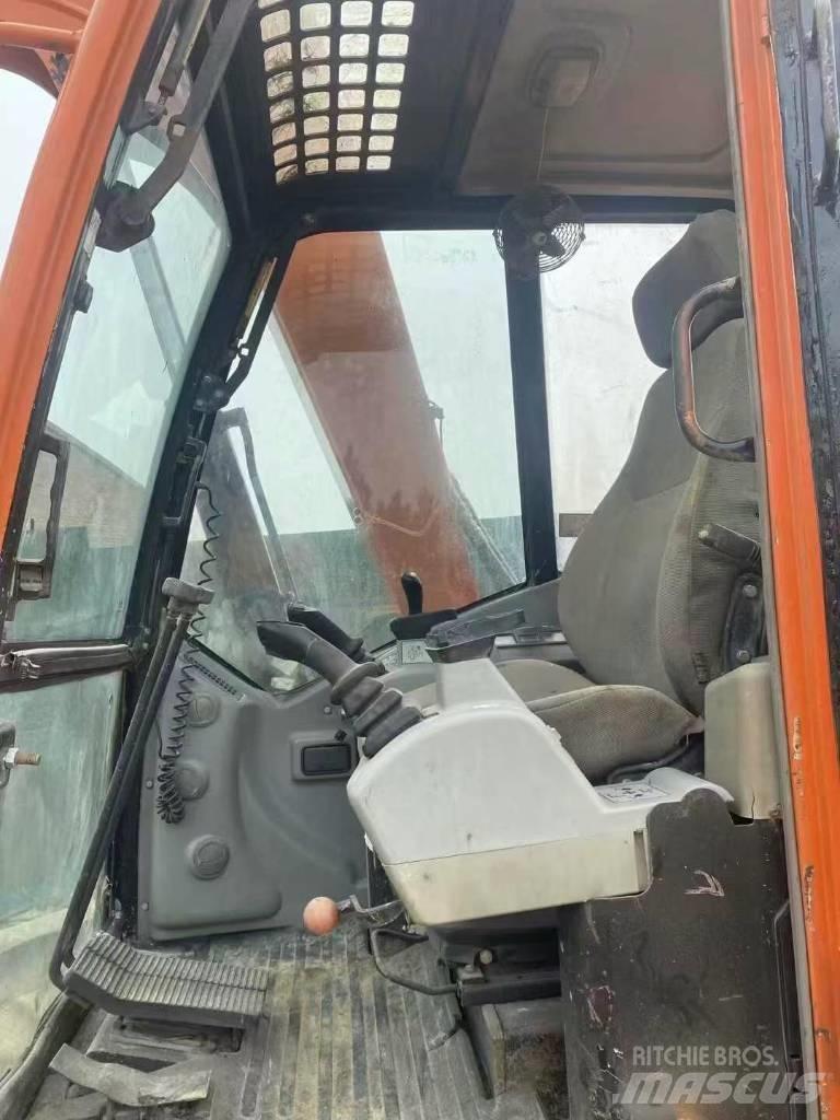 Doosan DX 80 Väikeekskavaatorid 7t-12t