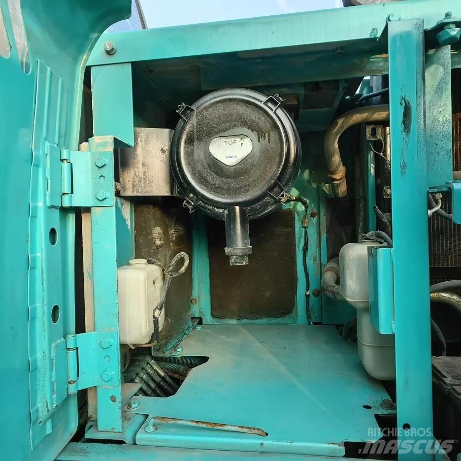Kobelco SK200-8 Roomikekskavaatorid