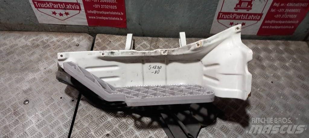 Scania G 400   1426108 Kabiinid