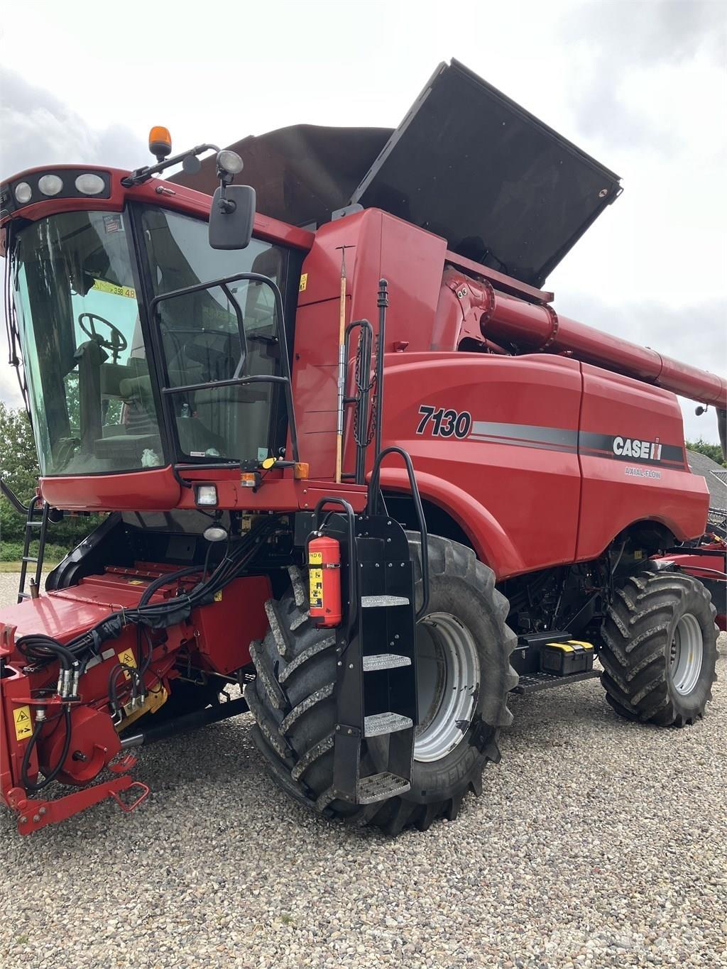 CASE Axial Flow 7130 Teraviljakombainid