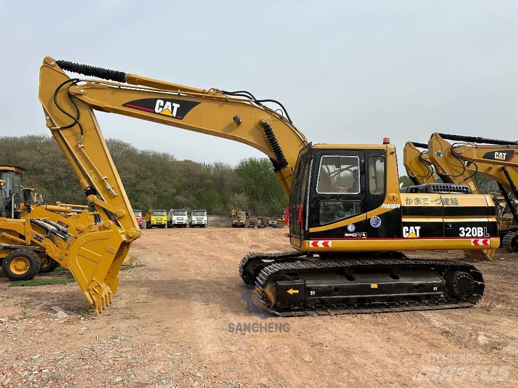 CAT 320 B L Roomikekskavaatorid