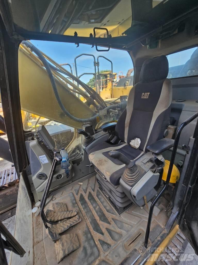 CAT 329 E LN Roomikekskavaatorid