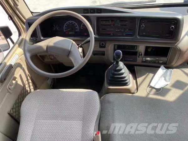 Toyota Coaster Bus Väikebussid