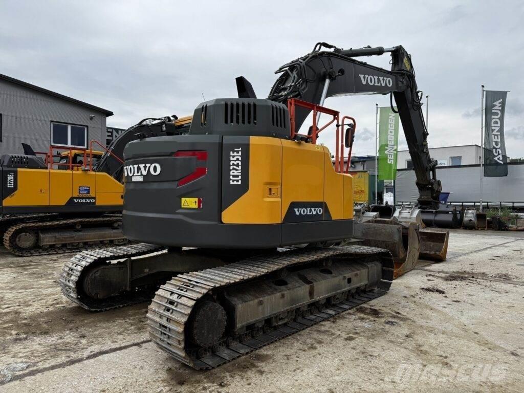 Volvo ECR235EL Roomikekskavaatorid