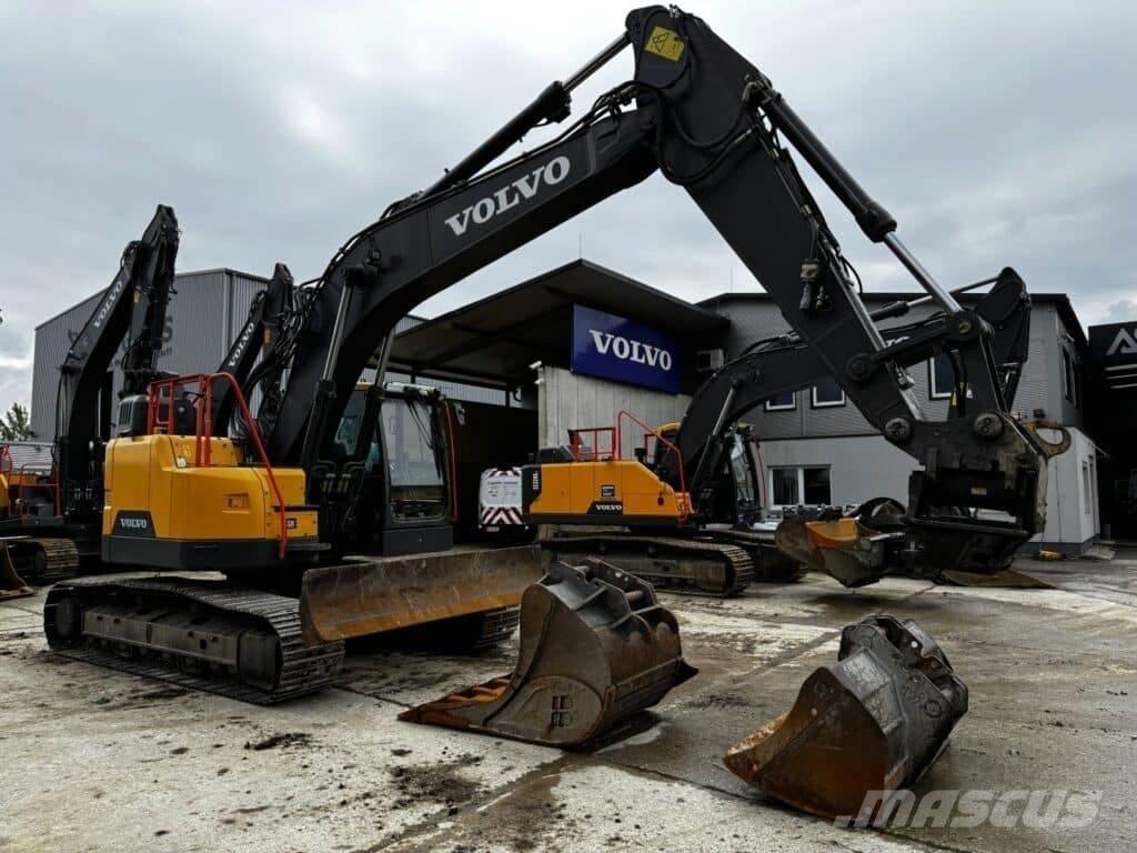 Volvo ECR235EL Roomikekskavaatorid