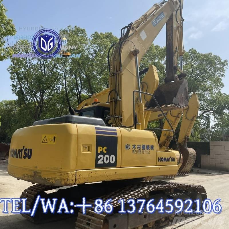 Komatsu PC 200-7 Roomikekskavaatorid