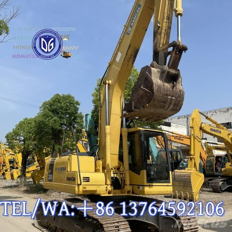 Komatsu PC 200-7 Roomikekskavaatorid