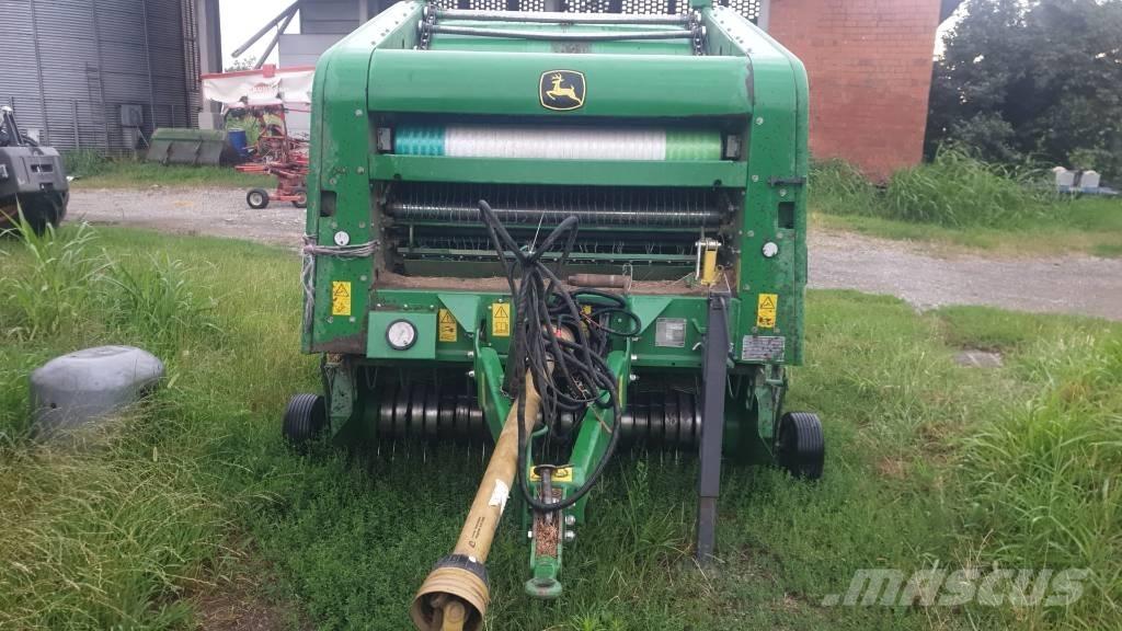 John Deere F 450 Ruloonpressid