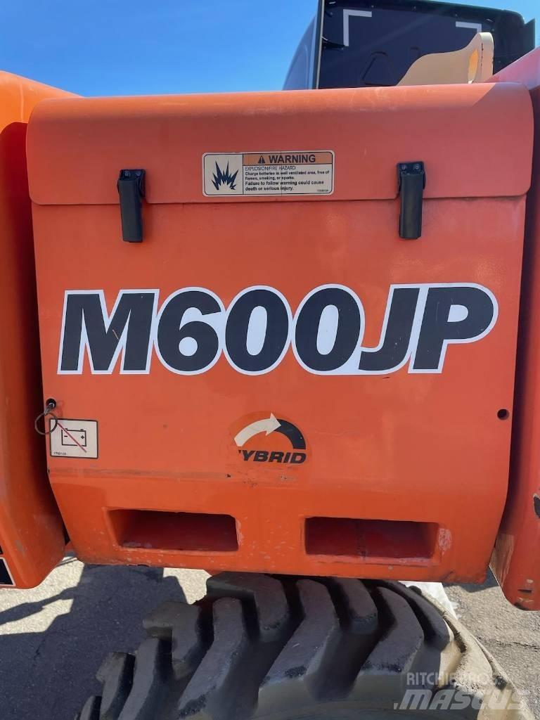JLG M-600-JP Iseliikuvad poomtõstukid