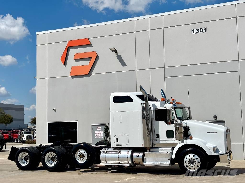 Kenworth T 800 Sadulveokid