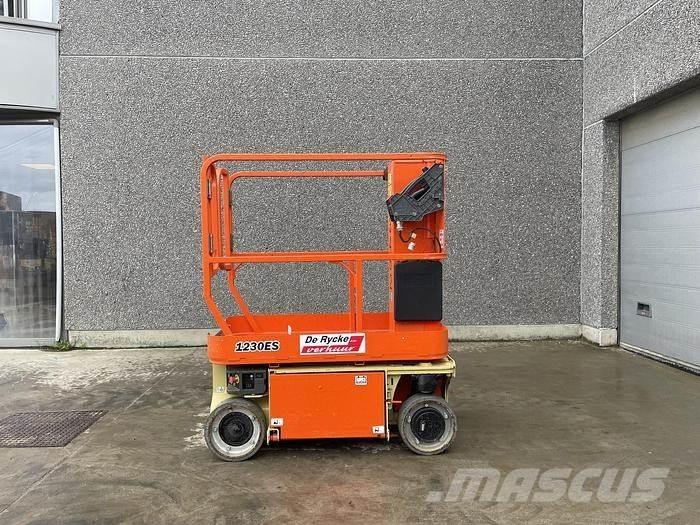 JLG 1230ES Käärtõstukid