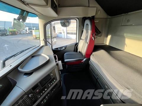 Volvo FH Sadulveokid