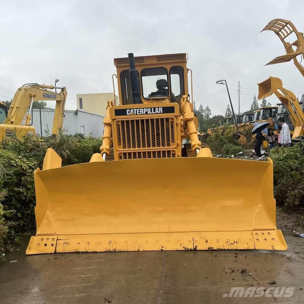 CAT D 7 G Buldooserid