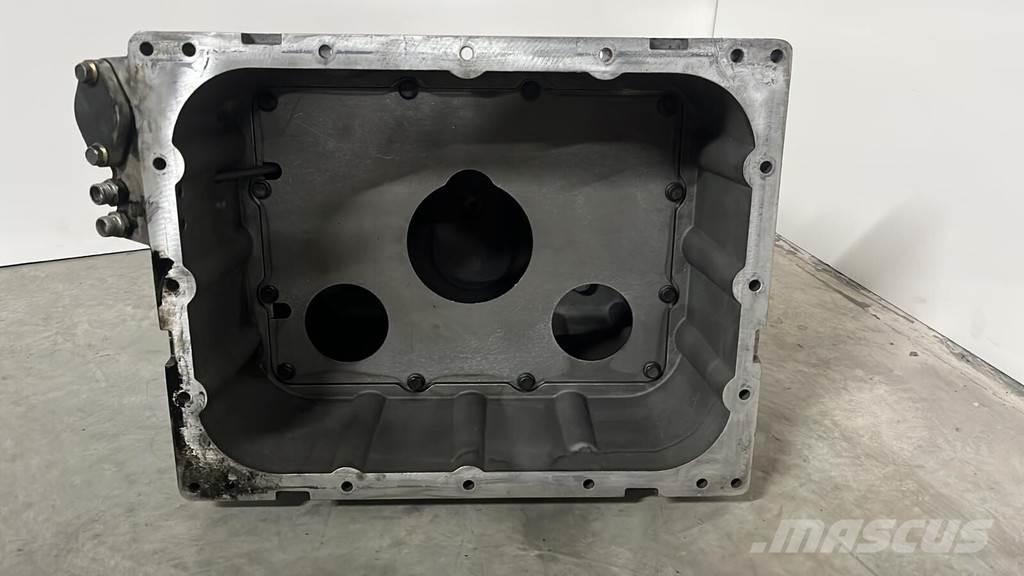 Liebherr carterpan Mootorid