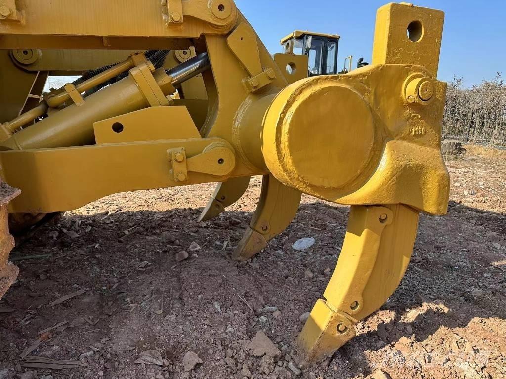 CAT D 8 K Buldooserid