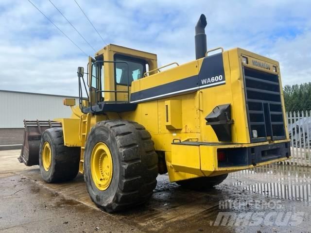 Komatsu WA 600-1 Rataslaadurid
