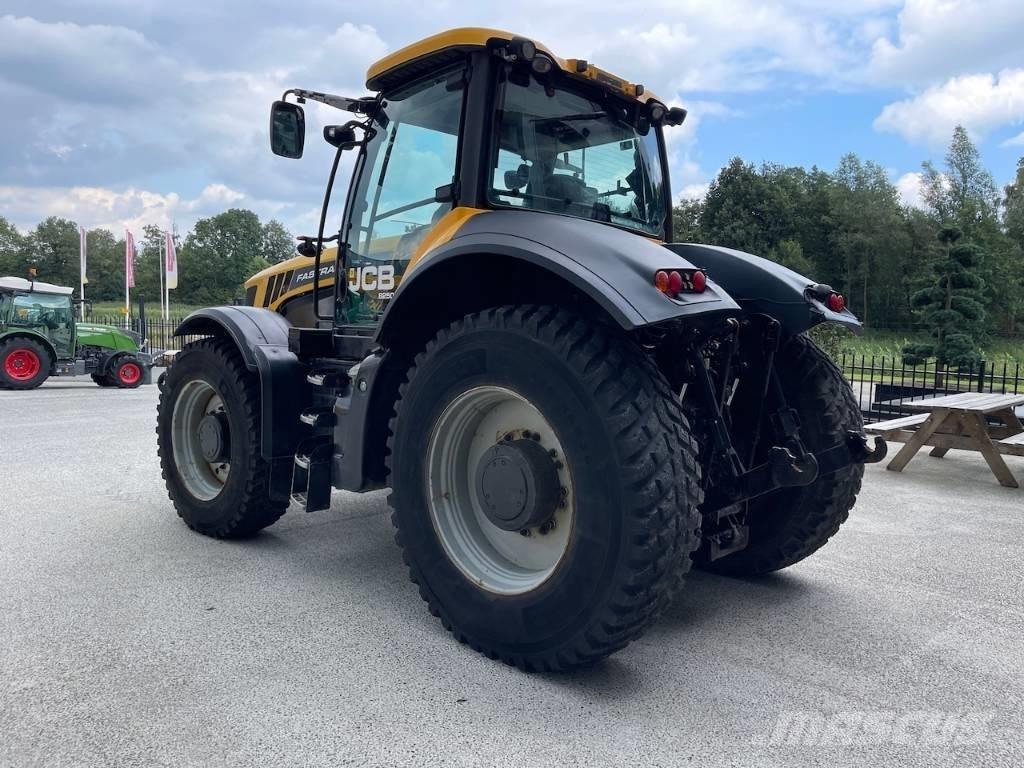 JCB Fastrac 8250 Traktorid