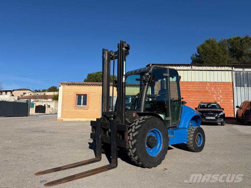 Ausa C 250 H Maastikutõstukid