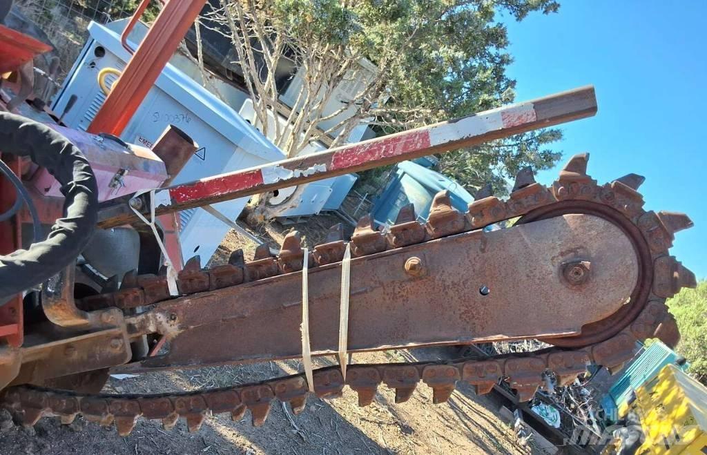 Ditch Witch 3700 DD Pinnaselõikurid